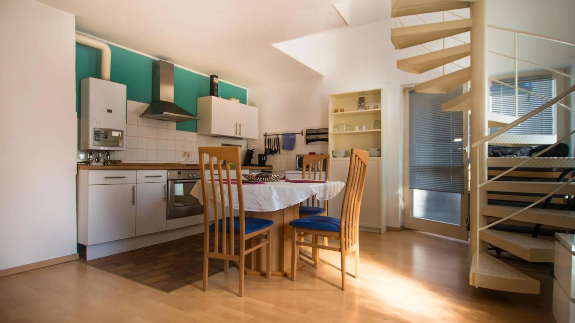 Altstadt Apartment Charly デュッセルドルフ